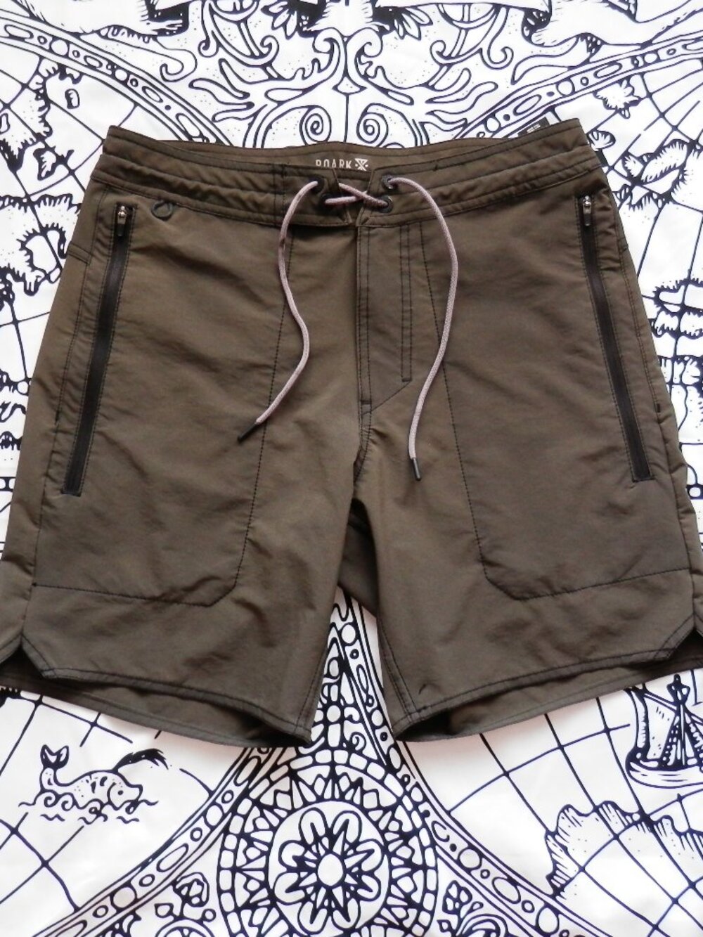 Roark Men's Layover Trail Hybrid Short 3.0 7" Inseam, Size 28